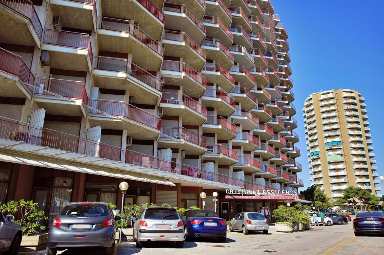 Condominio Cristallo Lignano Sabbiadoro Buitenkant foto