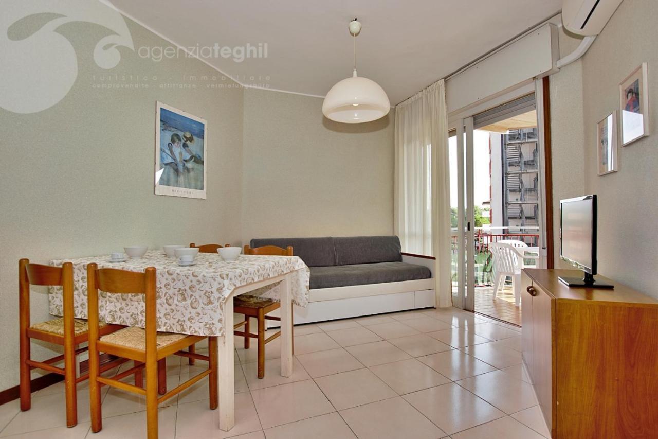 Condominio Cristallo Lignano Sabbiadoro Buitenkant foto