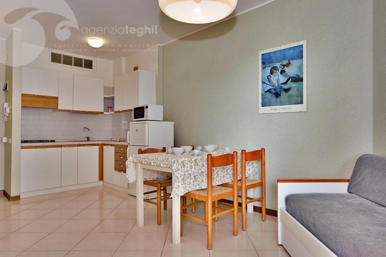 Condominio Cristallo Lignano Sabbiadoro Buitenkant foto