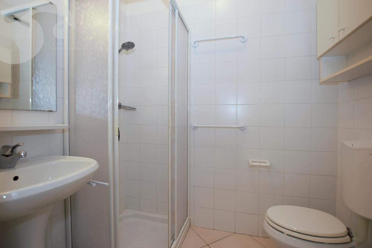 Condominio Cristallo Lignano Sabbiadoro Buitenkant foto
